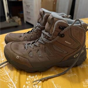 oboz hiking boots